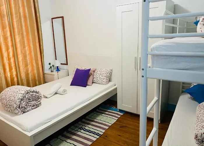 بيت شباب Atlantic *